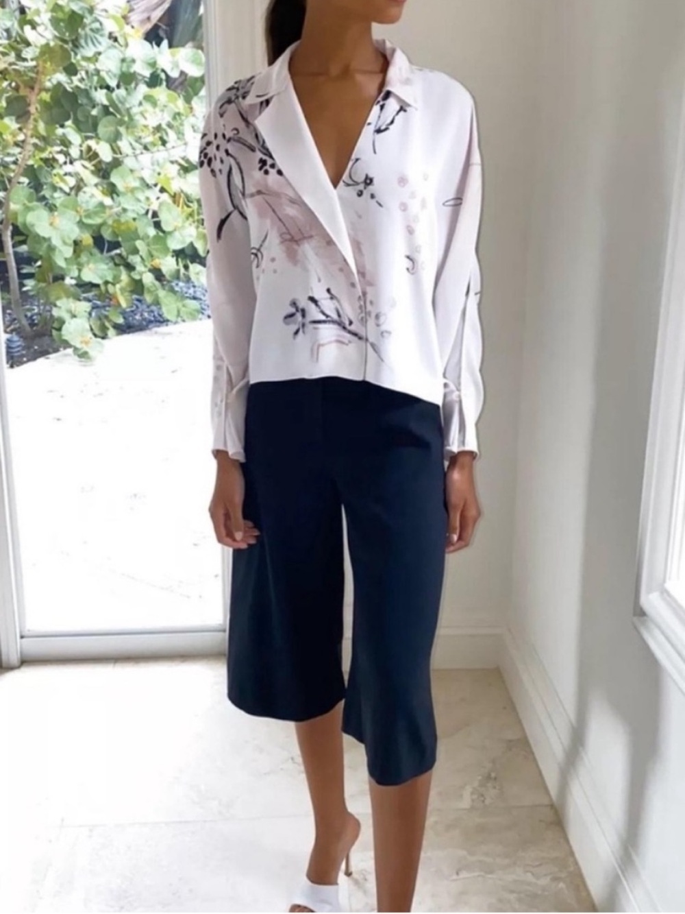 Aritzia Babaton Printed Martin Blouse